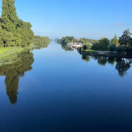 Apartment Op De Dijk